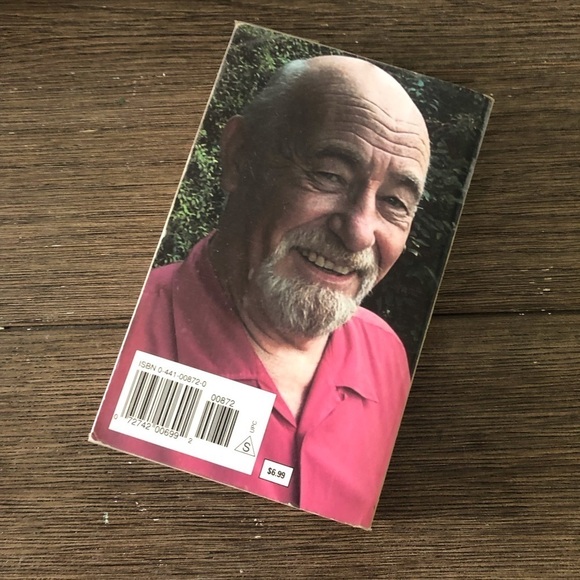 Lord Brocktree (A Novel of Redwall) by: Brain Jacques paperback book - Picture 4 of 4